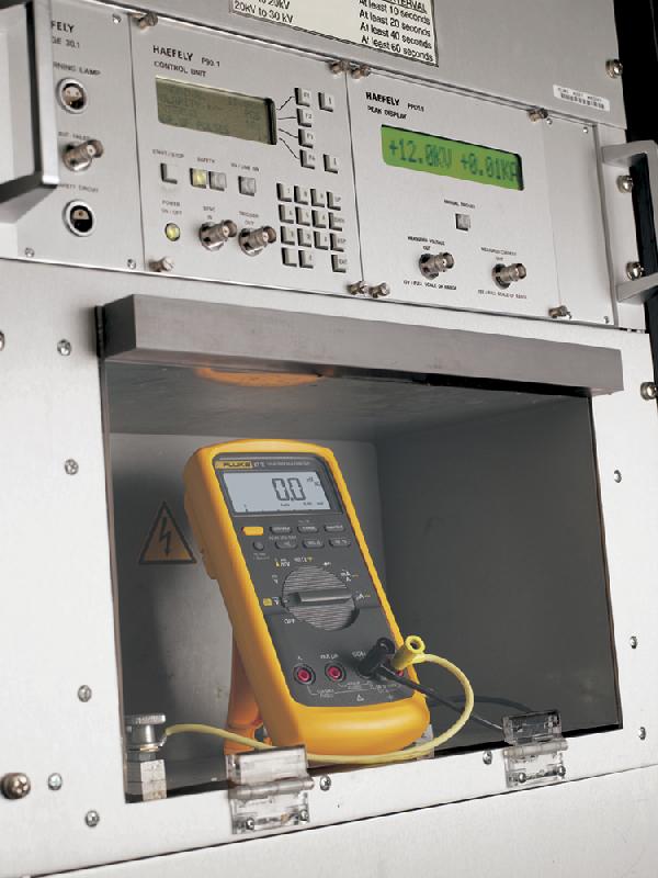 FL87V/EUR - Multimètre portable TRMS AC 20 000 points avec mesure de conductance et sécurité 600 V CAT IV_1