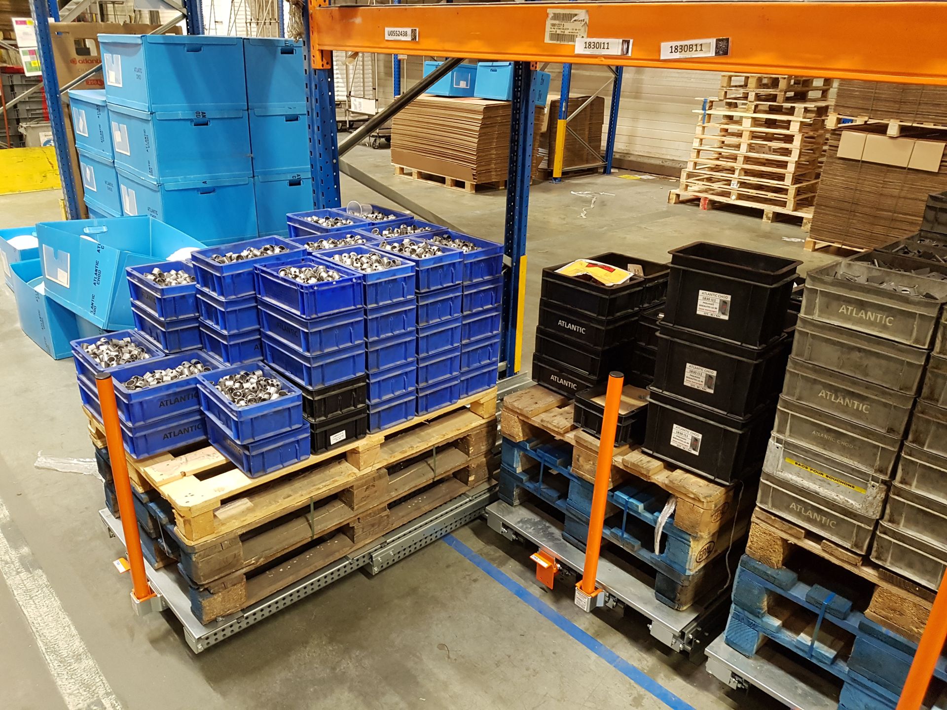 Tiroir à palette STOCK3P - ouverture télescopique 100%, à fixer au sol, charge max 1000 kg_1