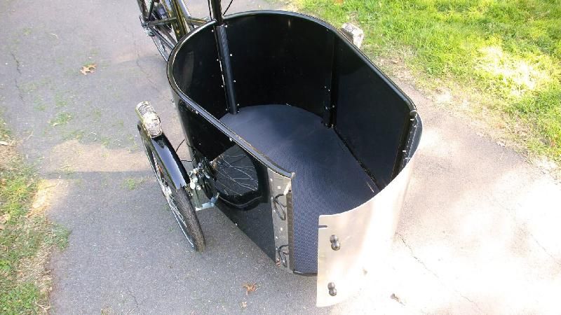 Triporteur Nihola Cargo Open (musculaire) avec porte en aluminium et seuil de chargement bas_1