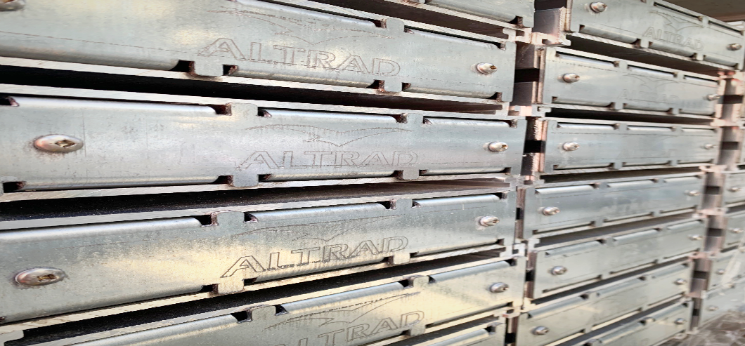 Coffrage de poutre en aluminium H20 R MAX d'Altrad Coffrage & Etaiement, destinée au transfert de fortes charges dans le domaine de l'étaiement lourd_1