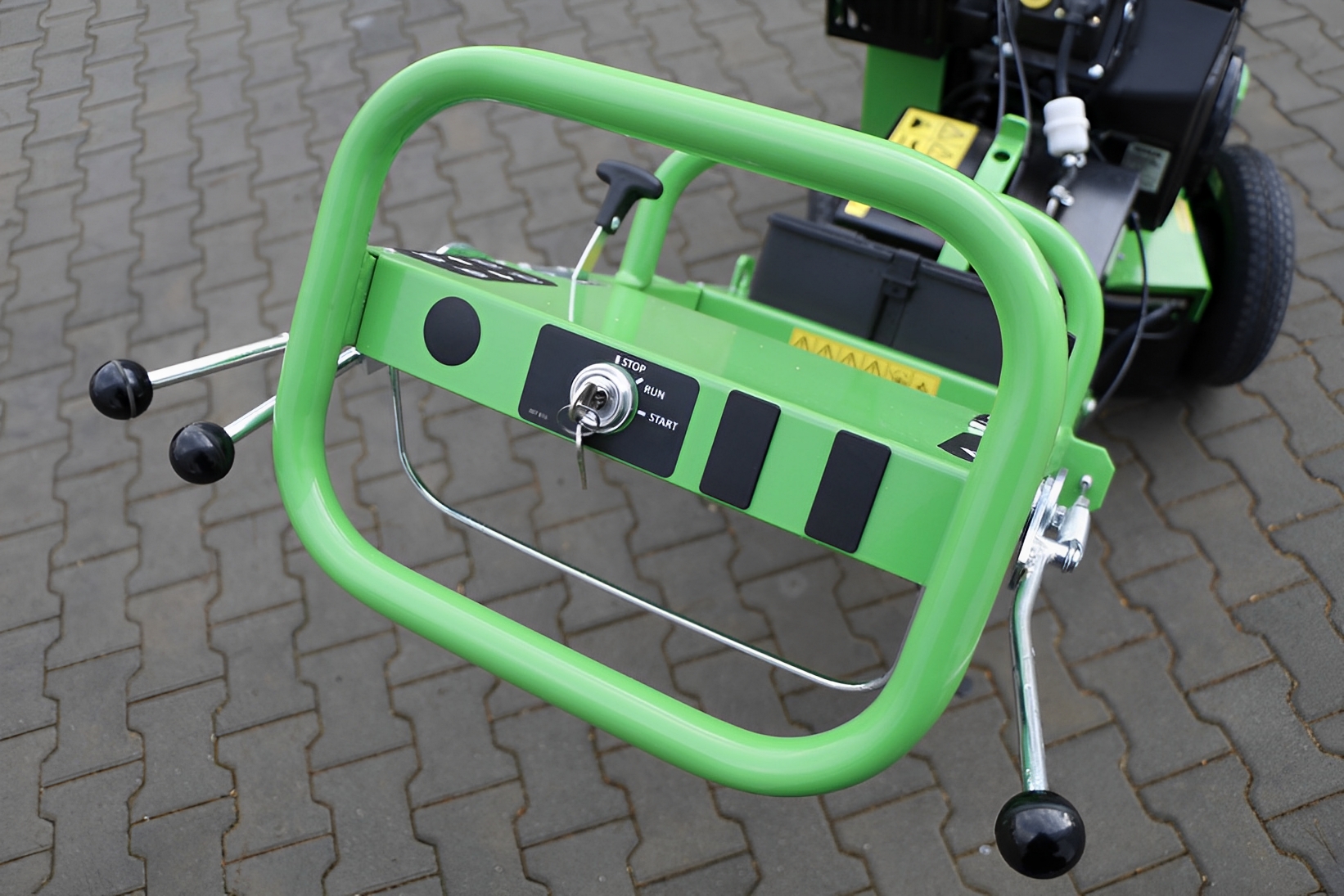 F 460/18 - rogneuse de souches - laski - puissance 0,28 m³/hr_1