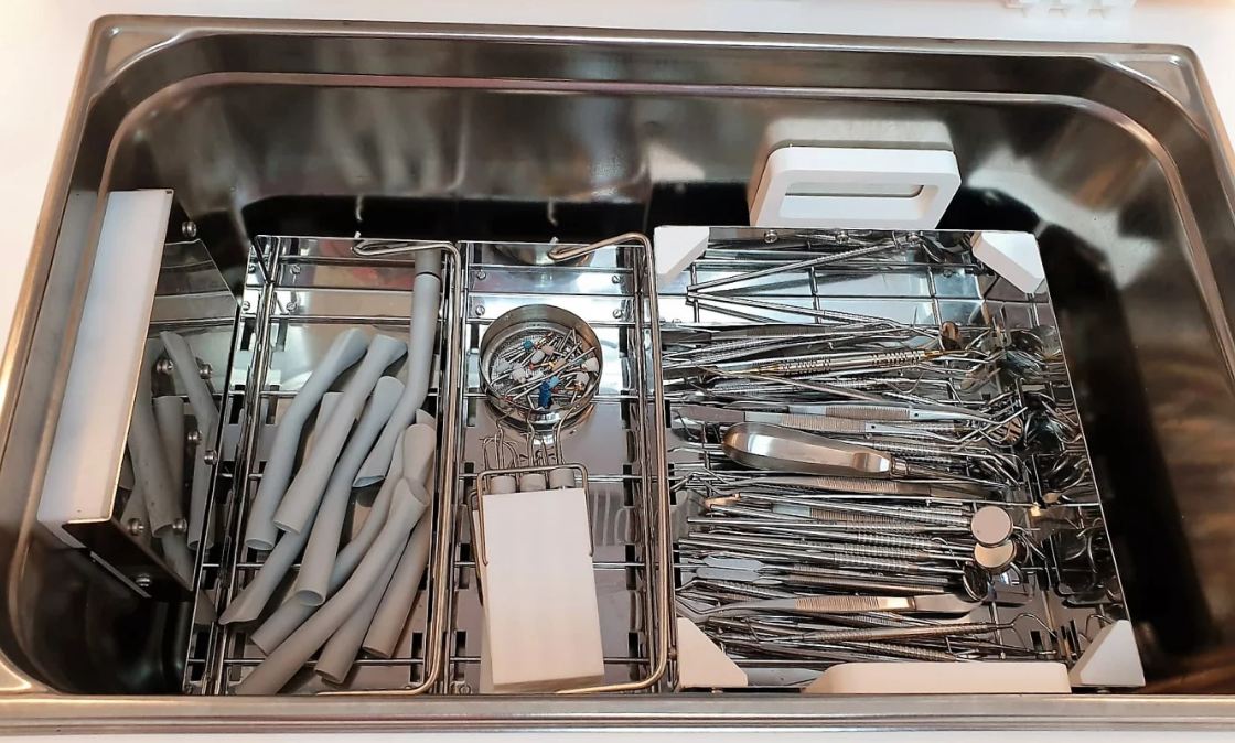 Laveur-Désinfecteur à ultrasons SONODYN 30-E - Modèle encastrable pour dispositifs médicaux et P.I.D. - Gamasonic_1