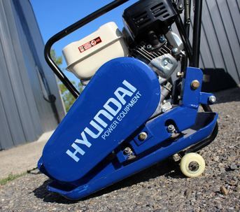 Hcomp170 plaque vibrante hyundai power products - builder - cylindrée 196 cm³ - vitesse d'avancement 1.5 km/h_1