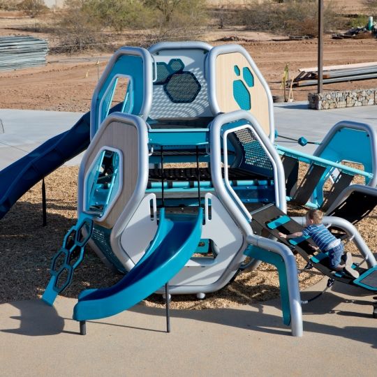 Structure pour aire de jeux IP - Urbadis - Résistance à la tension 3.866,88 kg/cm² - arcs en acier galvanisé et câbles renforcés_1