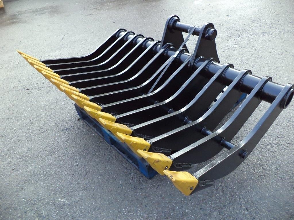 Râteau pour mini-pelle_2