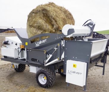 Porte-outils Multicompact doté d'une radiocommande et d'une rotation 180°