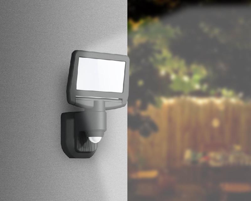 Projecteur solaire flood 15W 1000lm - noir - avec détecteur de mouvement_1