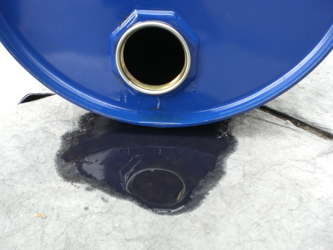 Absorbant feuilles tous liquides_1