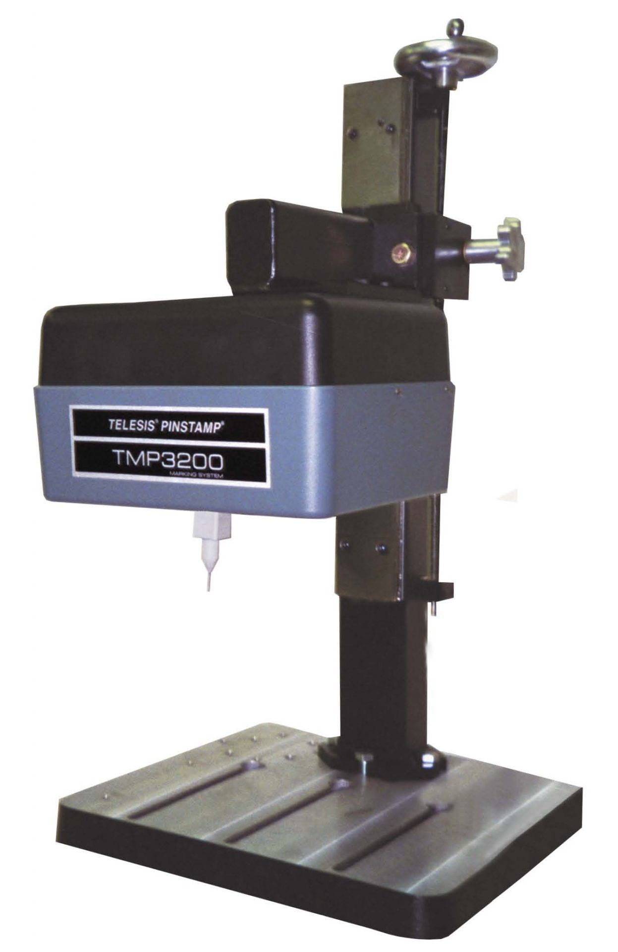 Machine de marquage par micropercussion monté sur colonne - marquage permanent haute qualité - appareils TMP1700, TMP3200, TMP6100_1