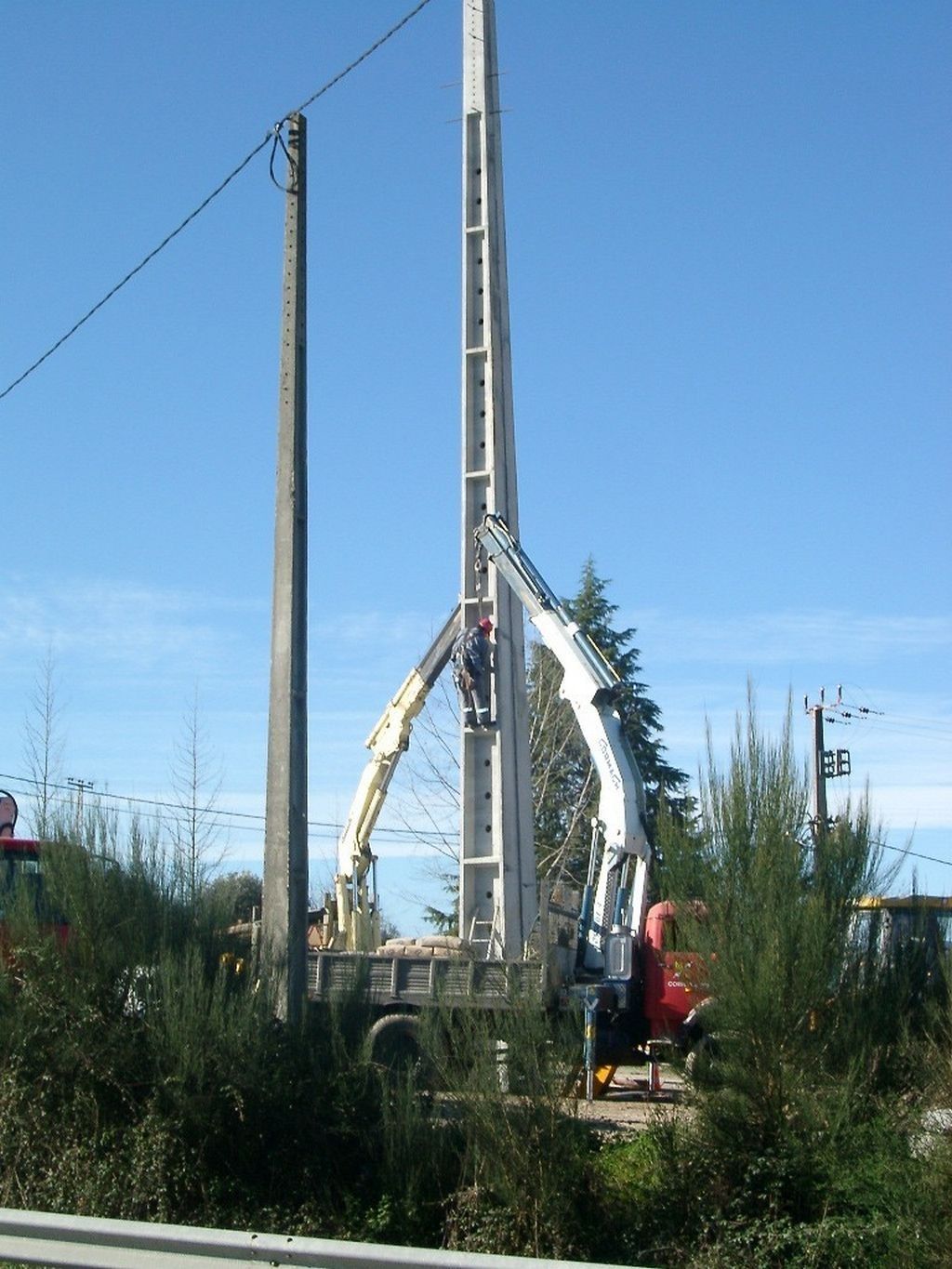 Série 25500 E Grue Auxiliaire - Cormach - Pression 300 bar - Moment statique max 27150 daN/m_1