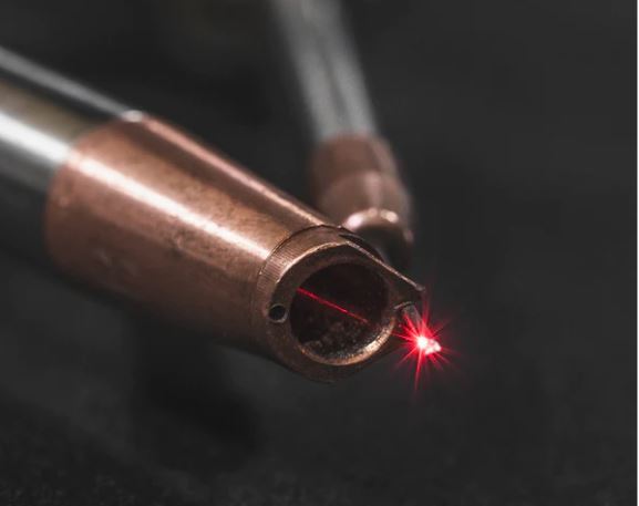 Poste à souder laser 1200 W - MA1-45 avec torche laser flexible de 5 m, léger et compact_1