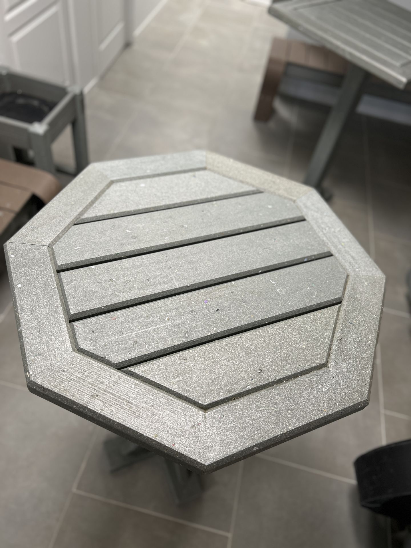 Mange debout 4 places octogonal - 100% recyclé - Polyal 153x153x110 cm - MGD4O_1