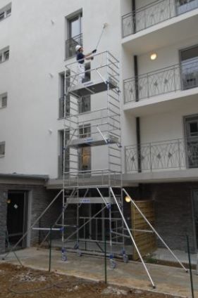 Échafaudage roulant aluminium Totem 2 Box 180 - Comabi SNC - Hauteur de travail maximale 9,85 m_1