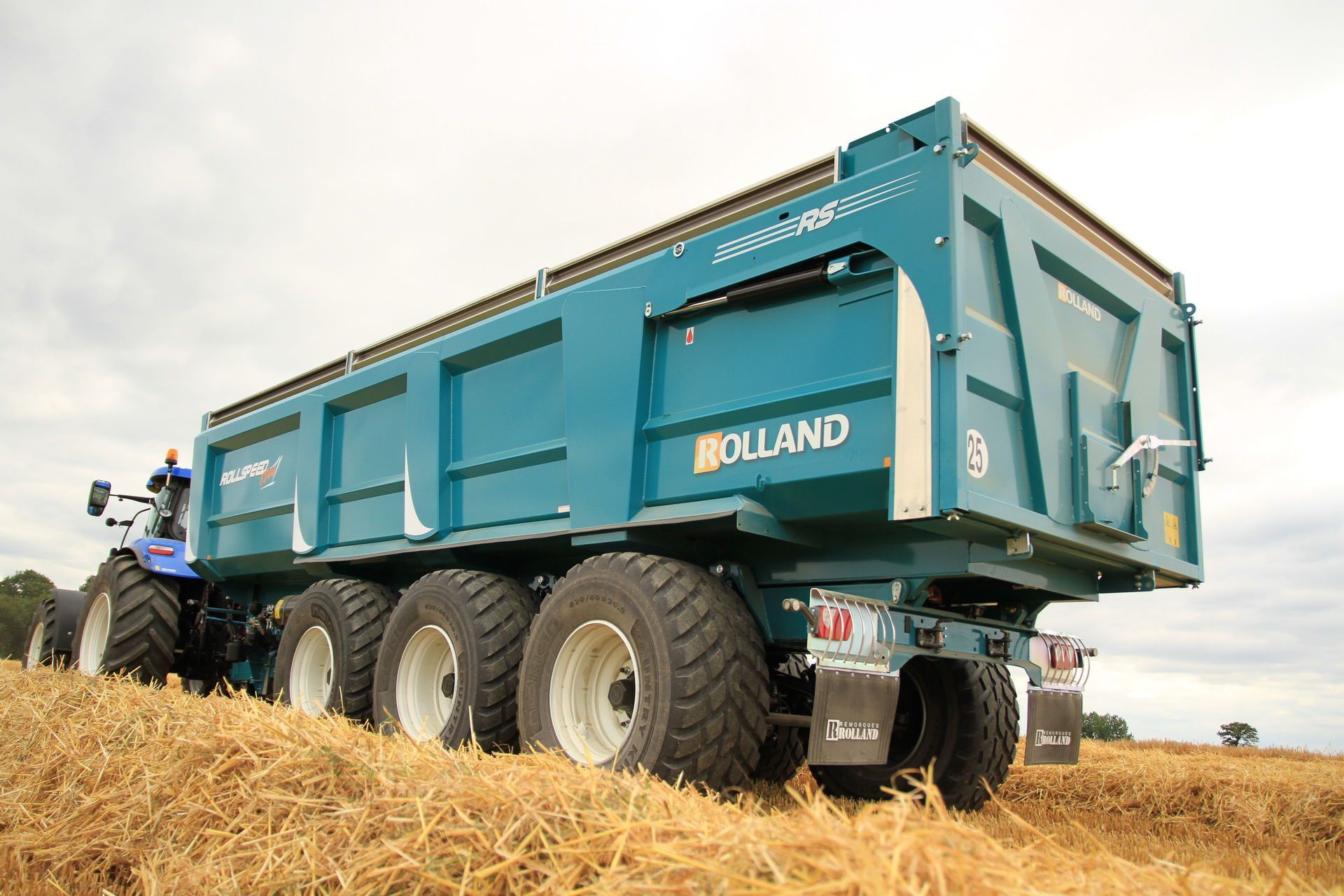 Rollspeed 8844 monocoque pour travaux agricoles intensifs