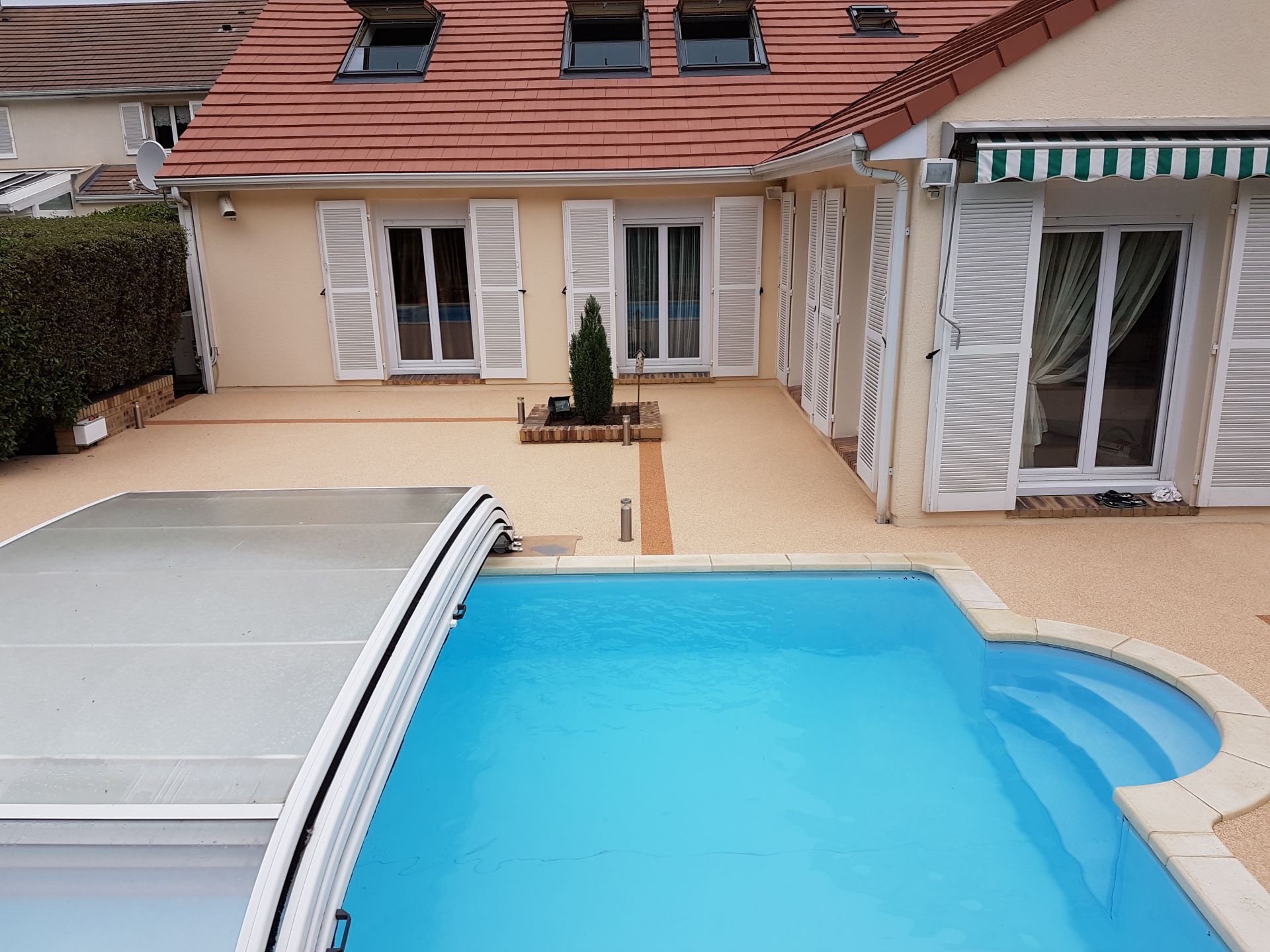 Sol drainant le Tapis de Marbre pour allées de jardin, terrasses, entrée garage_1