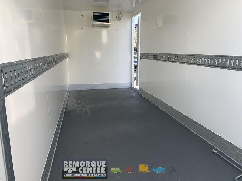 Remorque Frigo HUMBAUR PTAC 2500 Kg - Double essieu 318 x 173 cm H= 1885 mm - Reference -FOURGON_C300_1