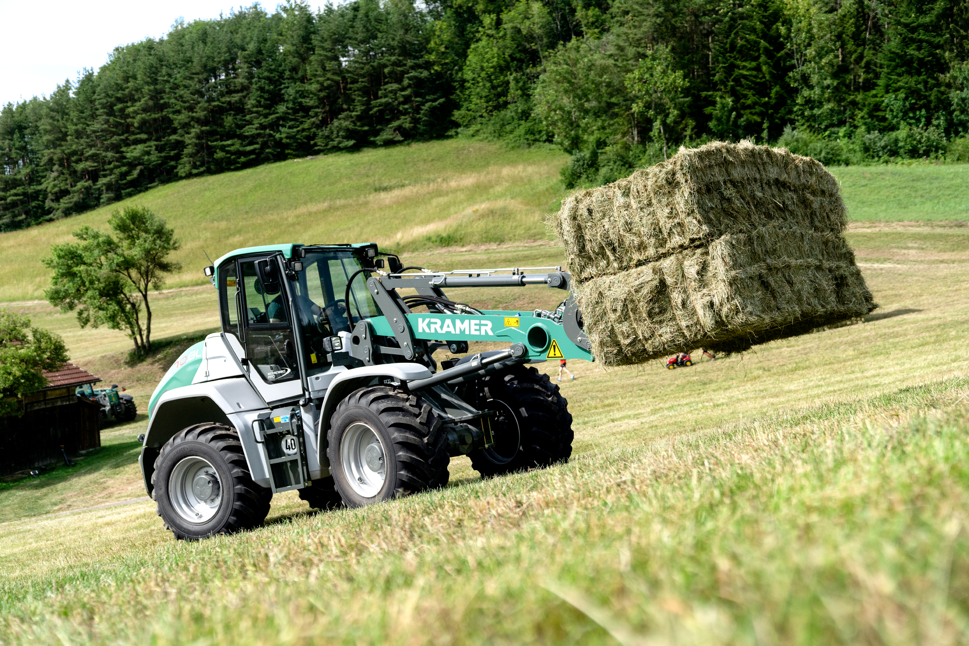 Chargeuse sur pneus Kramer KL70.8 - maniabilité, tout-terrain, efficacité pour l'agriculture_1