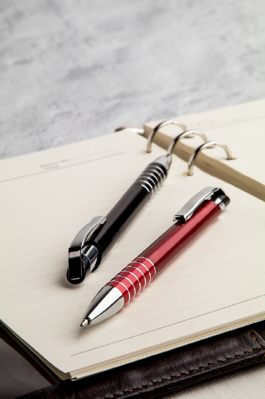 Stylo à bille - plastique avec grip en aluminium - clip en métal - encre bleue - couleur rouge_1