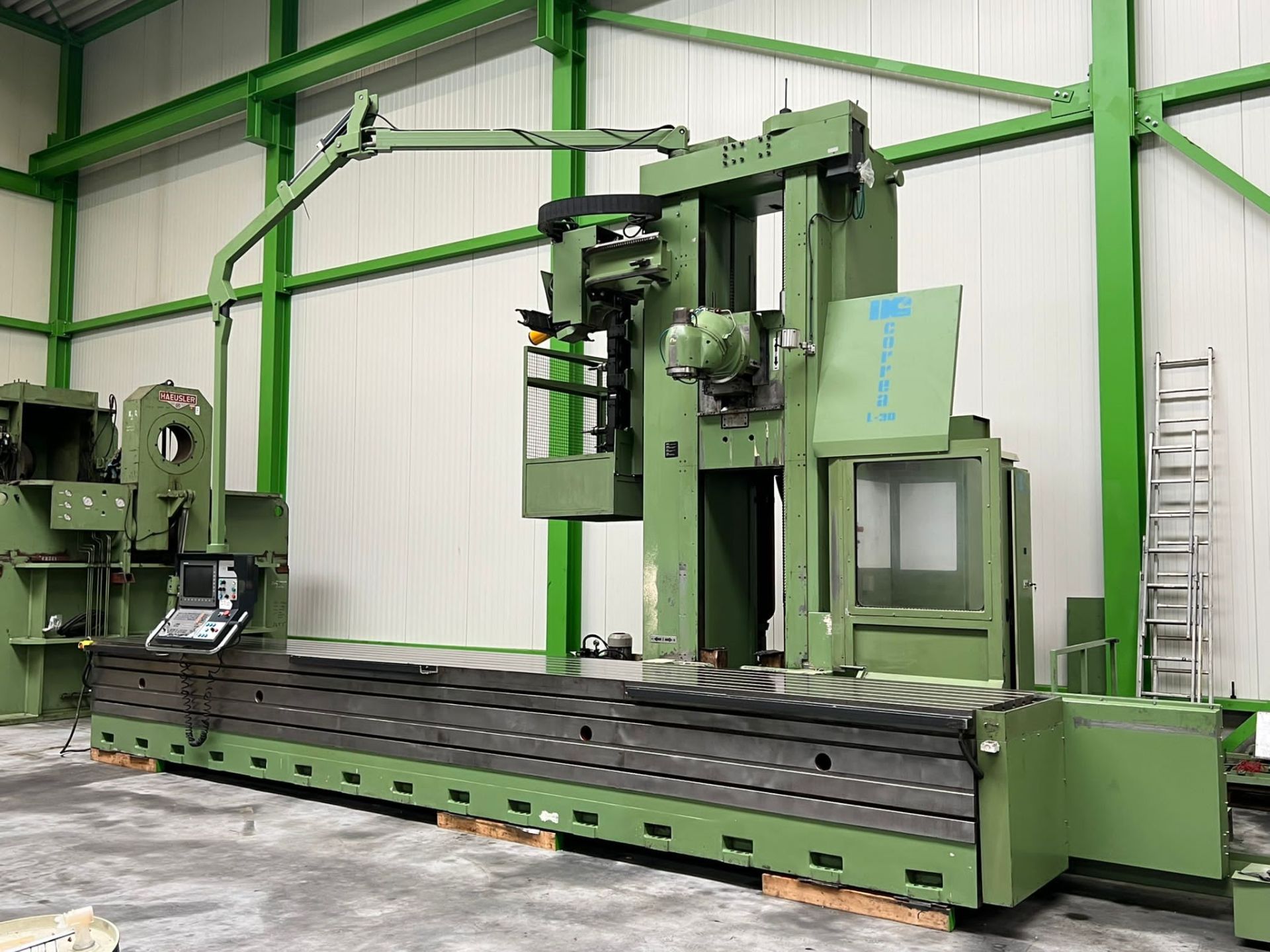 Fraiseuse cn à montant mobile correa type l30/58_1