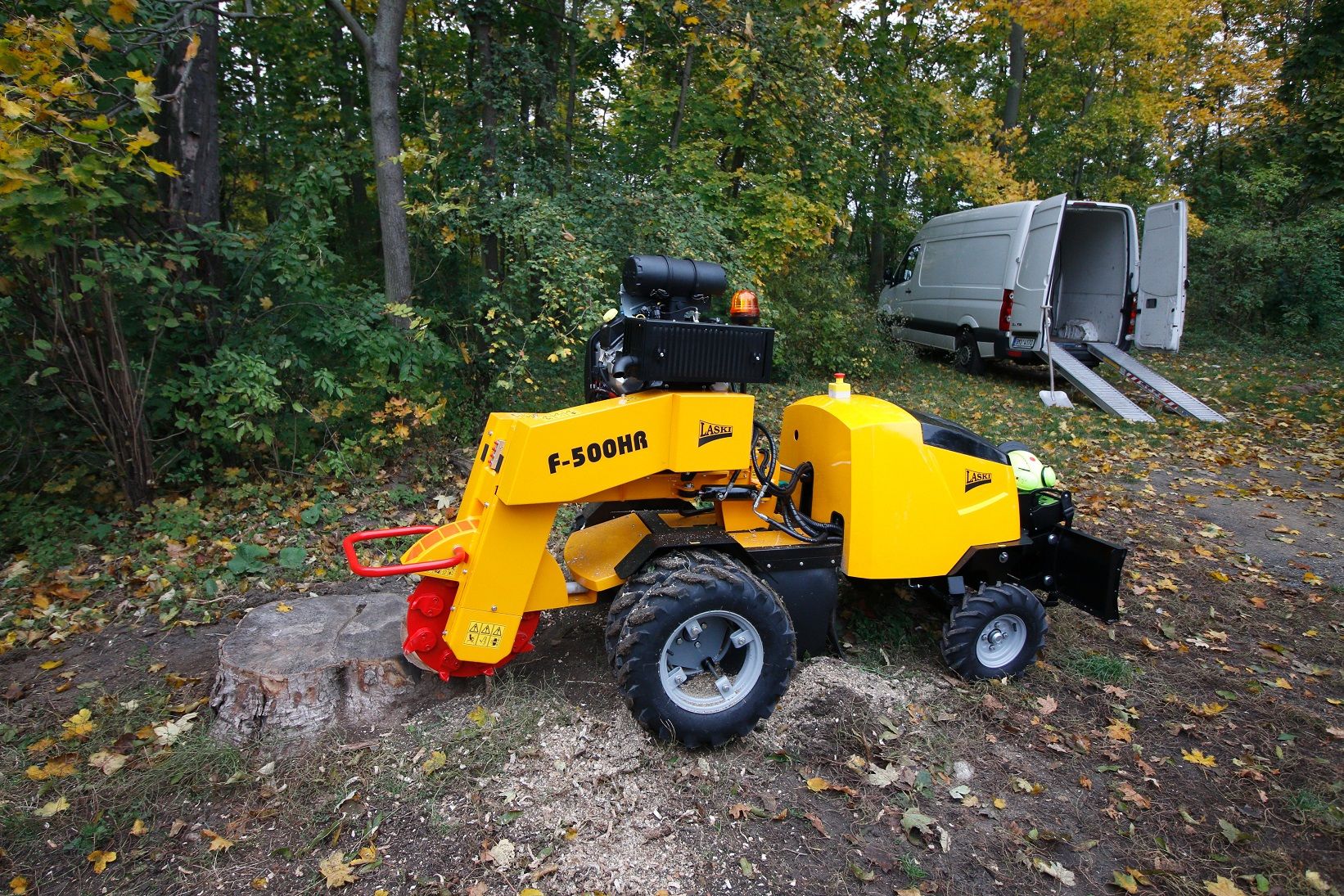 F 500 hr - rogneuse de souches - laski - poids 775 kg_1