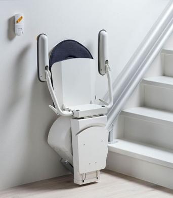 Monte-escalier droit - design ergonomique et discret, intérieur et extérieur -  Otolift Jade Onyx_1