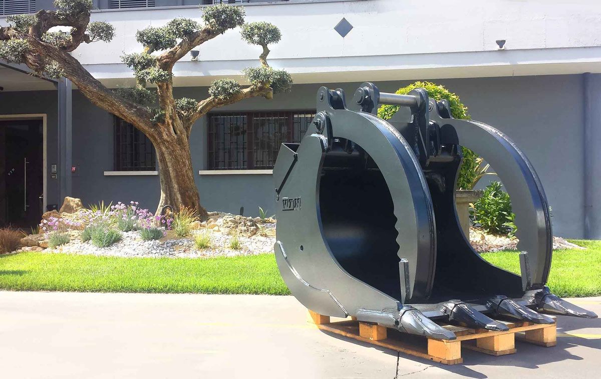 Godet grappin VTN avec deux griffes à verrouillage indépendant_1