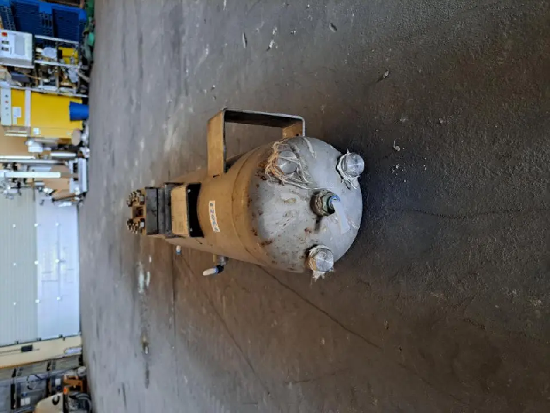 Cuve de chaudière avec serpentin intérieur en acier inoxydable 10 litres 20 bar - référence : c13021_1