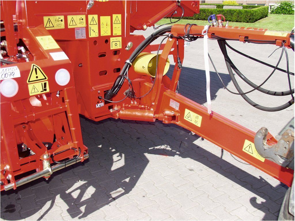 Arracheuse SE 140 - Grimme France - largeur 3000 mm - trémie 4000 kg - traitement doux et rendement élevé_1