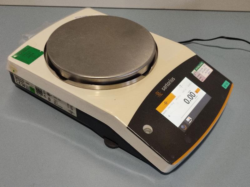 Balance de précision SARTORIUS QUINTIX 1102 1CFR  1100g / 0,01g_1