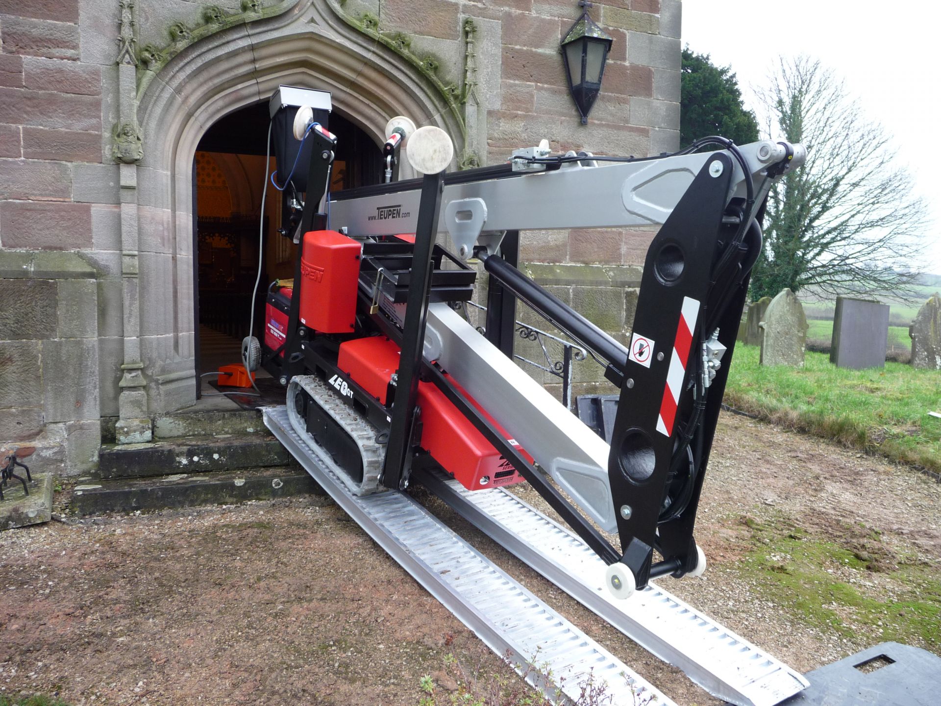 Nacelle araignée polyvalente, légère et compacte avec panier amovible - LEO13GT - Hauteur de travail 12,75 m - Déport 6,05 m - Capacité 200 kg_2