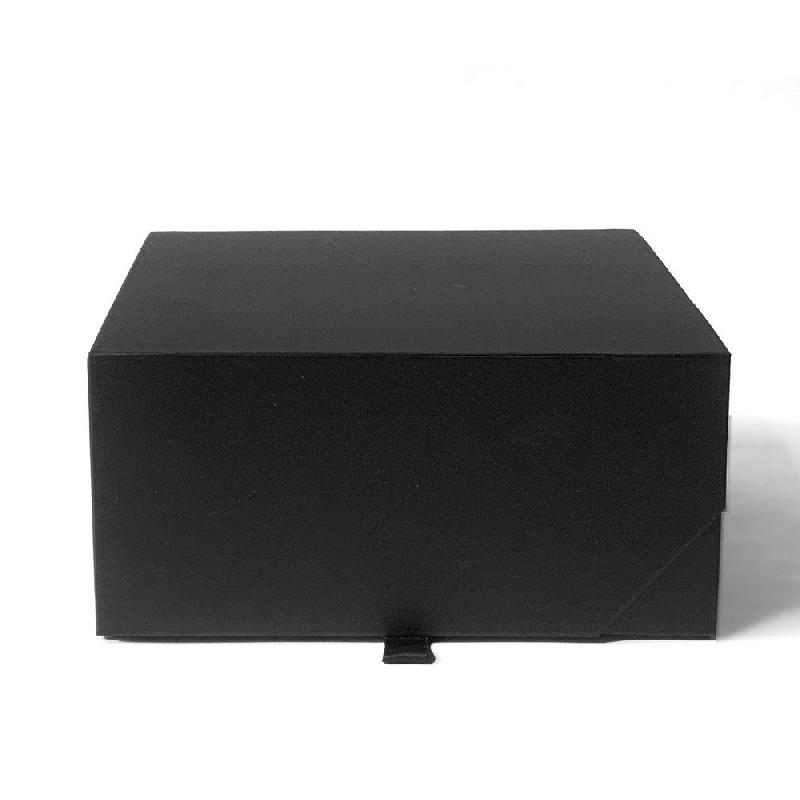 Boite cadeau noir mat fermeture aimantée  21x21x10 cm - par 5_1