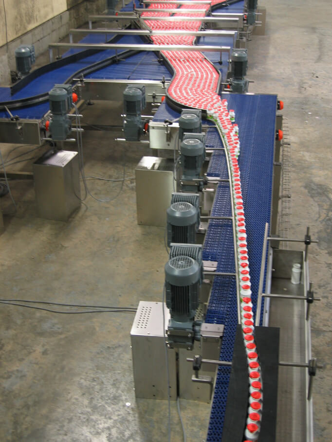 Aligneur sans pression par étirement du flux de produits en continu, par accélérations successives_1