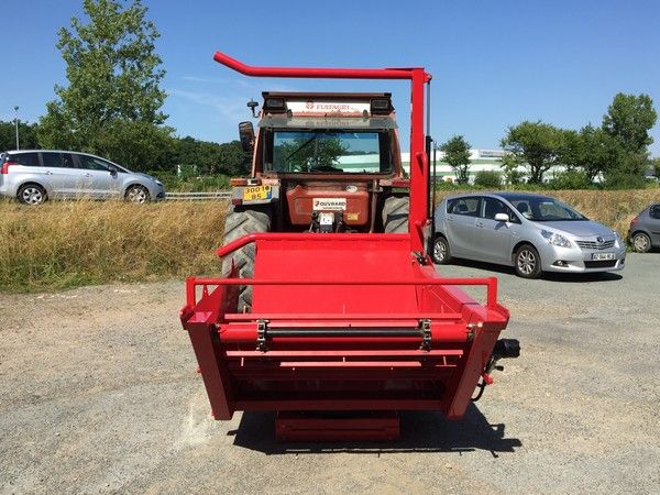 Dérouleuse pailleuse rotative - Atelier 3T - Attelage automatique - Agrisphère_1