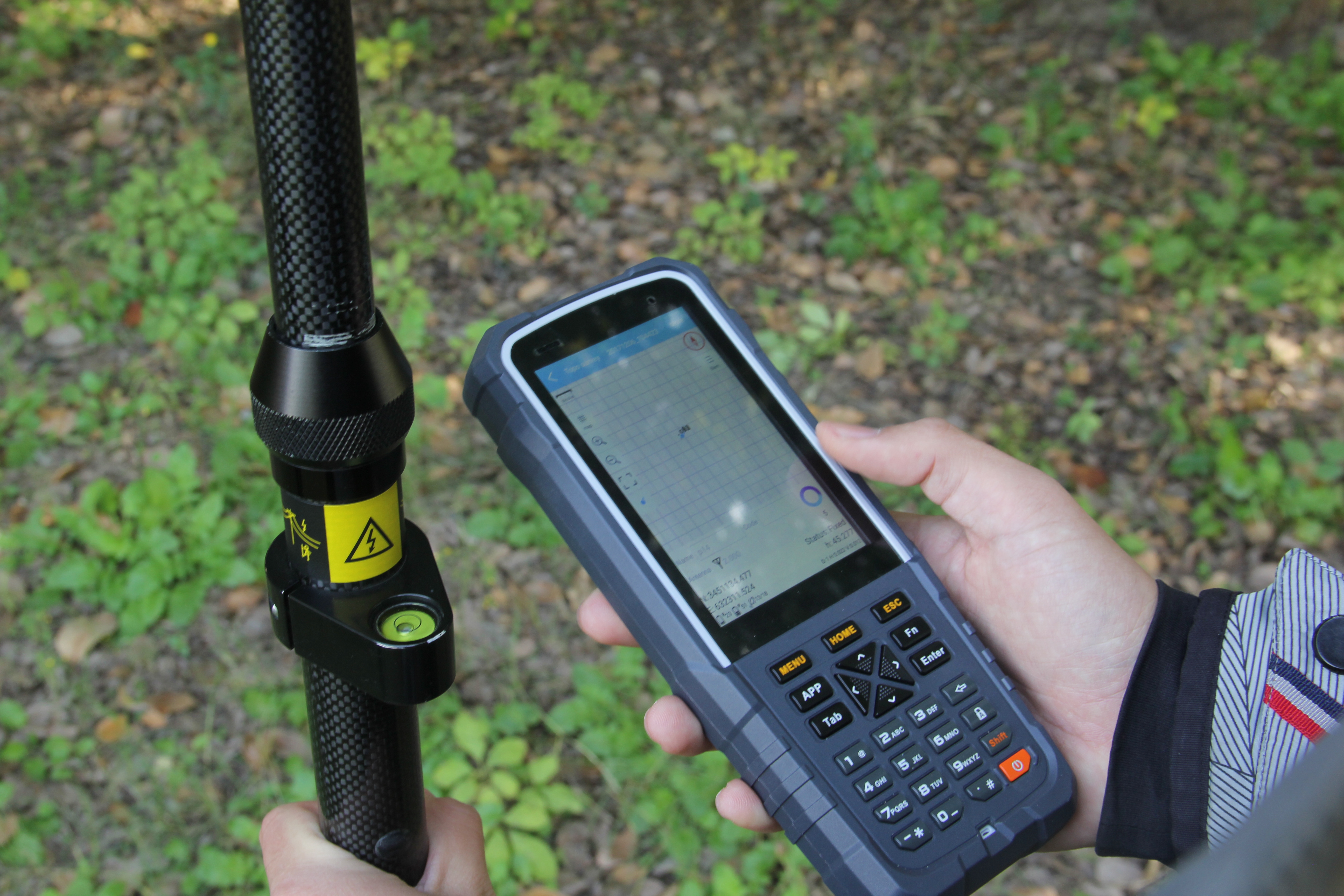 Collecteur de données compact R500 - Certifié IP68 pour engins mobiles - Android 6.0_1