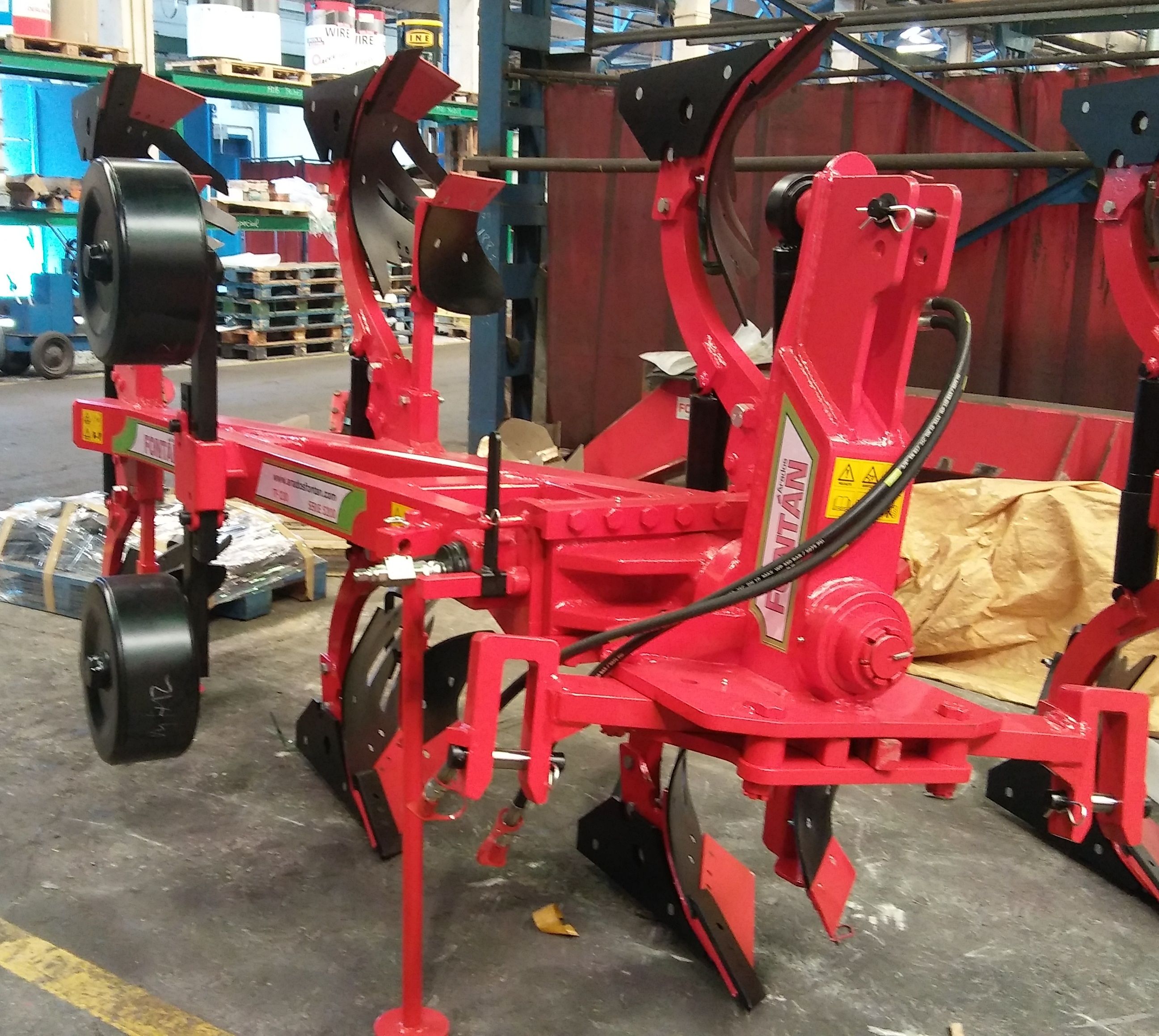 Rasetas - Charrue agricole Arados Fontan - Sécurité Non-Stop hydropneumatique - Distance entre corps 95 cm_1