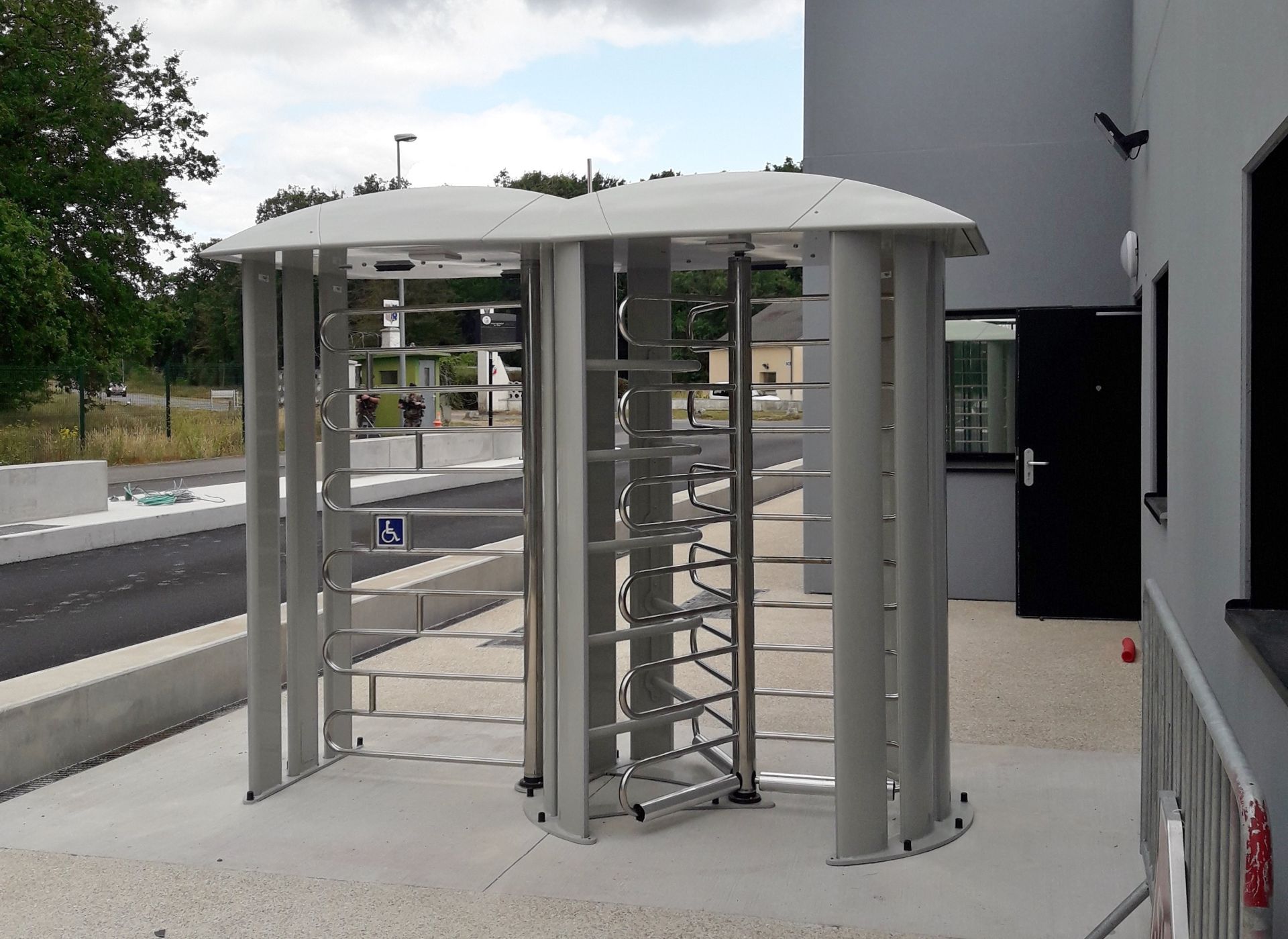 Tourniquet TS120 PMR unipersonnel avec portillon pour PMR