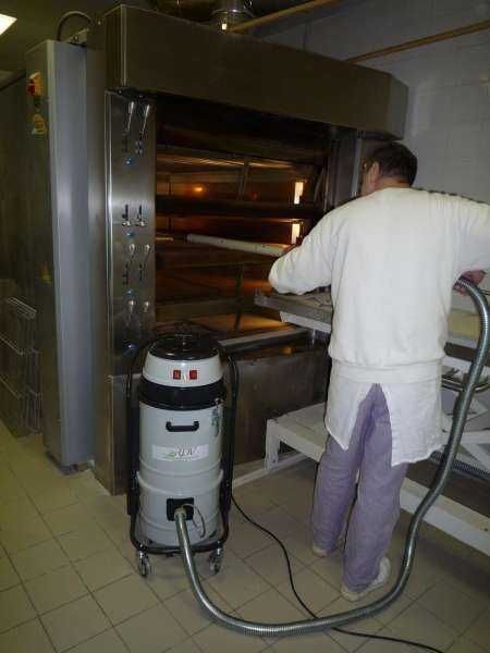 Aspirateur boulangerie - spécial farines et four, compact et mobile avec 2 moteurs monophasés 230V_1