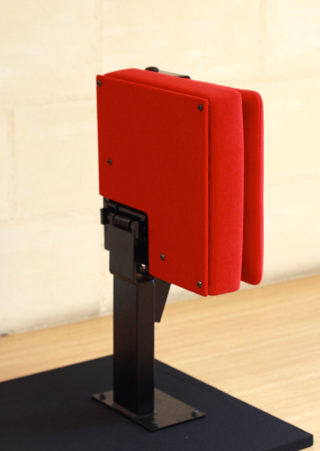 Strapontin d'allée à faible encombrement - spécial salles de spectacle et cinéma_1