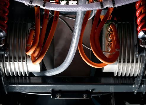 Urban-Sweeper S2.0 - Balayeuse électrique de voirie Boschung - Batterie lithium-ion 54,4 kWh avec technologie avancée_1