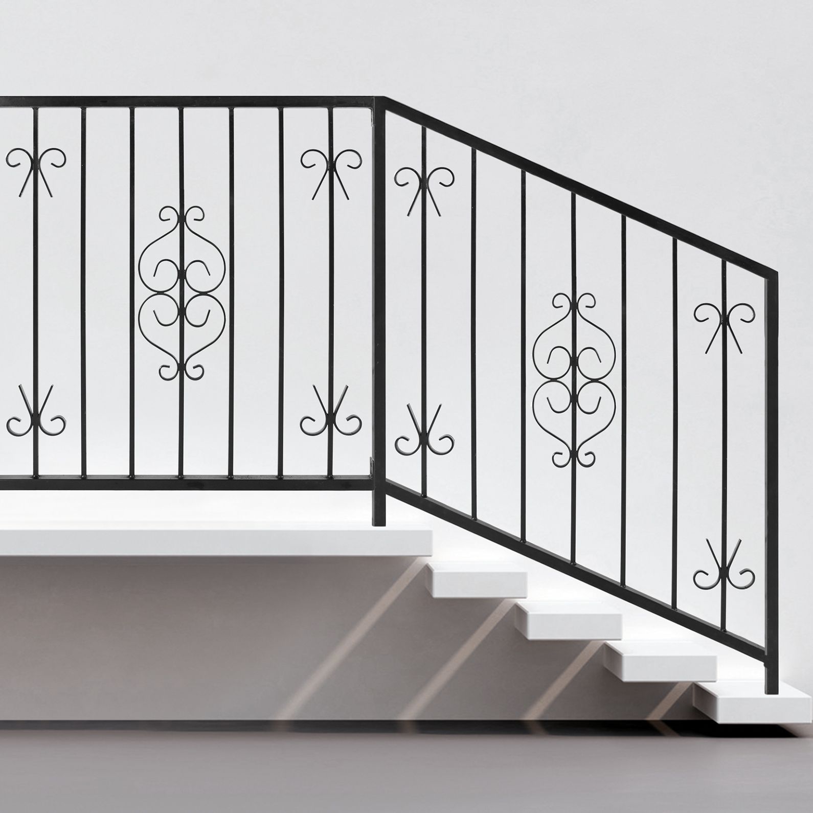 Balcon et rampe Hippocampe - main courante haute et lisse basse, barreaudage carré, finitions variées_0