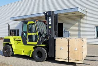 Chariot élévateur gaz - 1,5t à 16t - robuste et puissant pour charges lourdes en extérieur_2