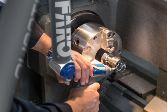 Bras de mesure faro® 8-axis quantum m v2 faroarm® et scanarm_1