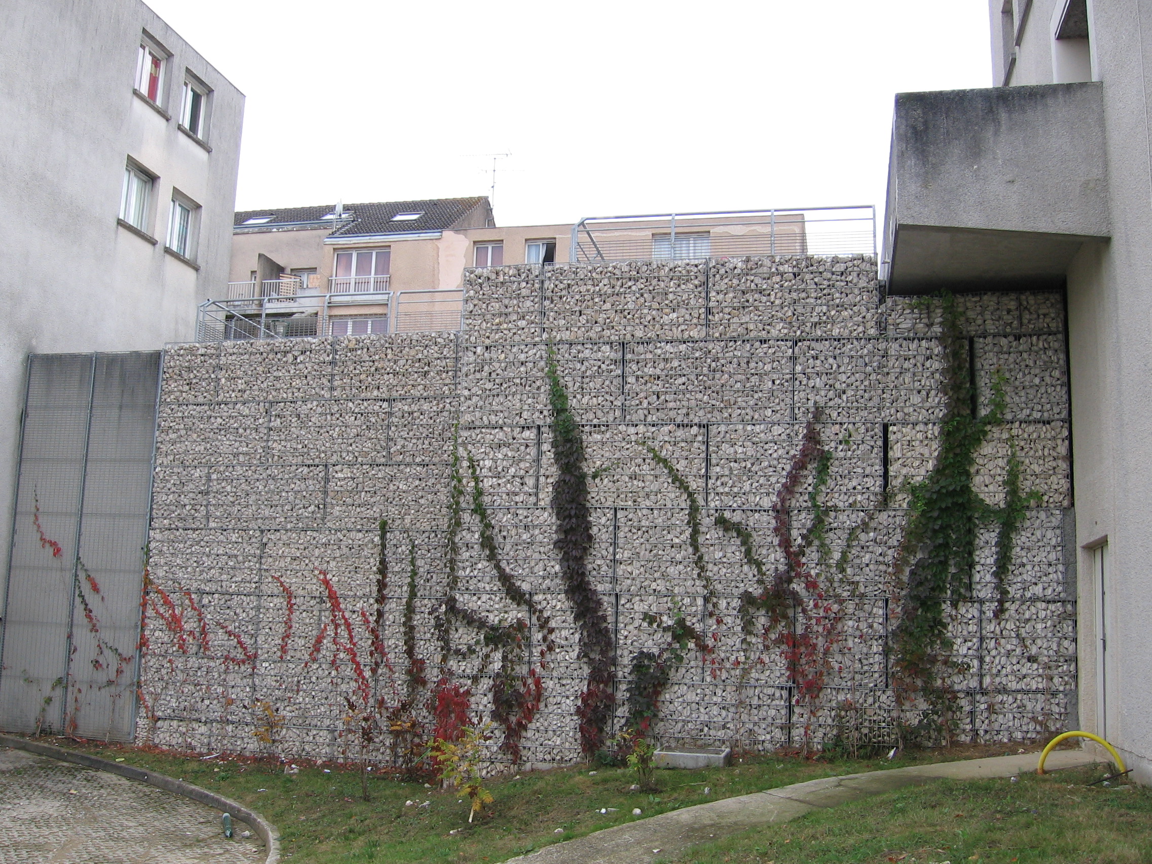 Gabion STONEBOX - Mur avec végétation - Rigidité renforcée et formats standards_1