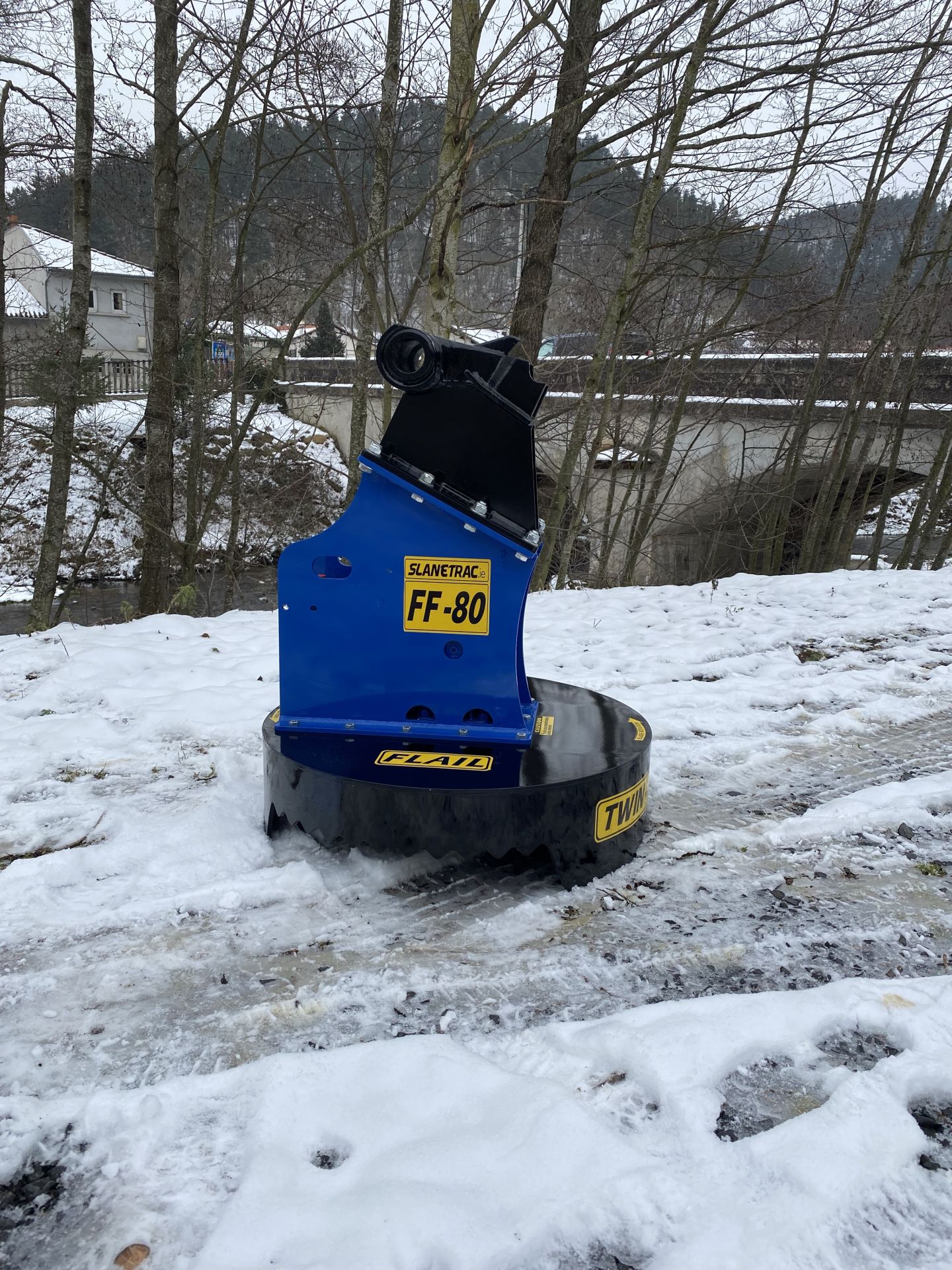 Gyrobroyeur FF80 - pour pelleteuses 2,8 à 8t - sylviculture - largeur 830 mm_1