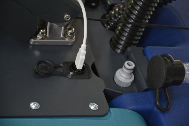 Autolaveuse accompagnée Duomatic Endurer 60 - Réservoir de 80L, batteries lithium-phosphate, écran tactile_1