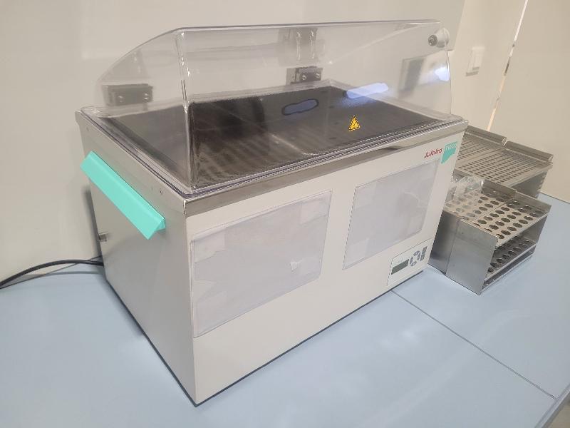 Bain-marie de laboratoire Julabo TW20_1