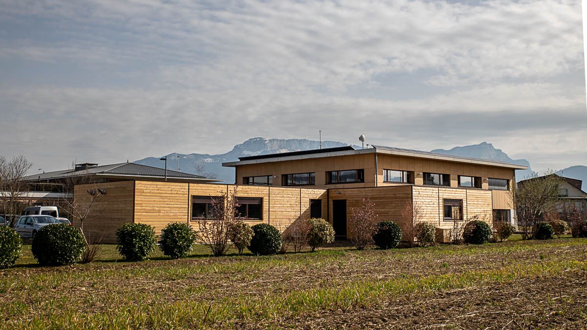 Bureaux modulaires d'occasion écologiques, rapides à monter et abordables - Disponible en achat ou en location courte/longue durée_1