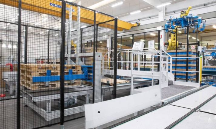 Rad EC/FC Sagittarius - Dépalettiseurs pour boîtes vides ou pleines - Clevertech France - système flexible avec tête magnétique ou à vide_1