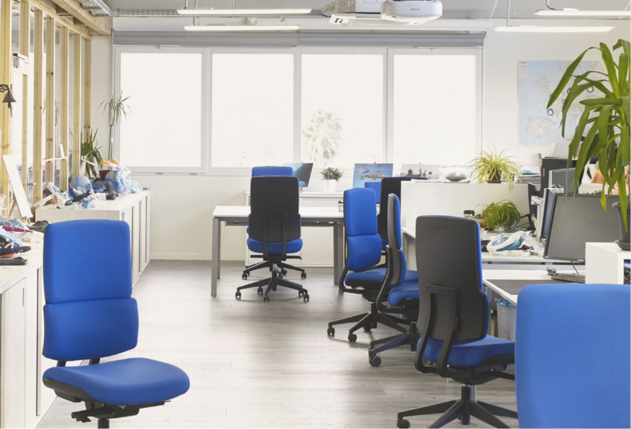 Wi-Max - fauteuil ergonomique pour bureau avec dossier résille ou tapissé et coques noires ou blanches_1