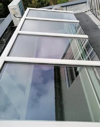 Toiture ouvrante motorisée, mono-pente ou bi-pente sur-mesure - GRI Fabricant_2